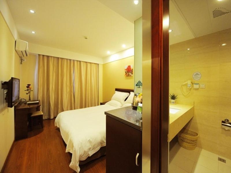 Greentree Inn Shanghai West Huaxia Road Metro Station Express Hotel Xangai Exterior foto