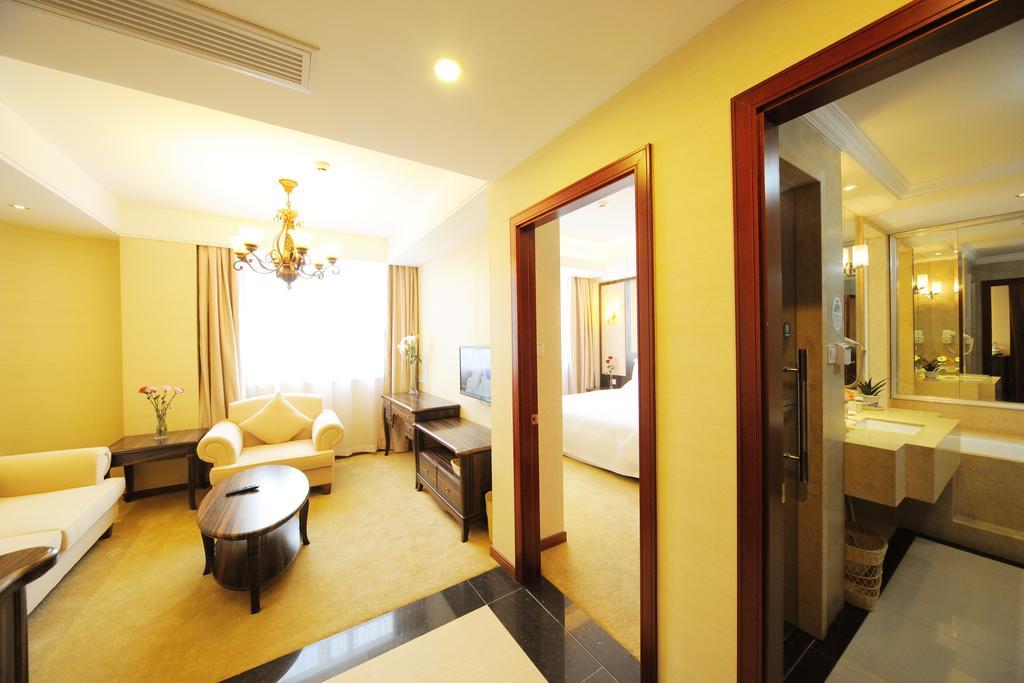 Greentree Inn Shanghai West Huaxia Road Metro Station Express Hotel Xangai Exterior foto